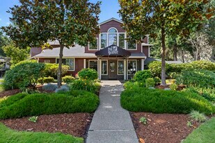 Park at Dashpoint Apartments in Federal Way, WA - Building Photo