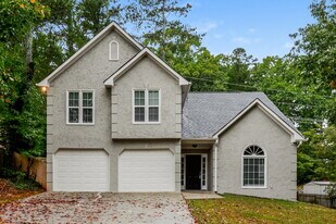 739 Glenspring Dr in Lawrenceville, GA - Building Photo