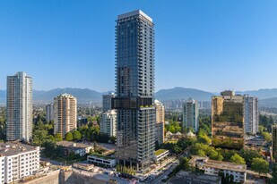 Central Park House in Burnaby, BC - Building Photo