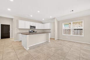 2754 Little Caney Way in Conroe, TX - Building Photo