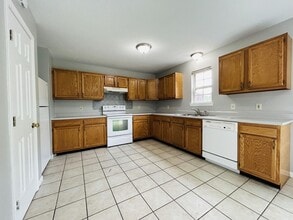 15-15 Shenandoah Dr in Florence, KY - Building Photo - Building Photo