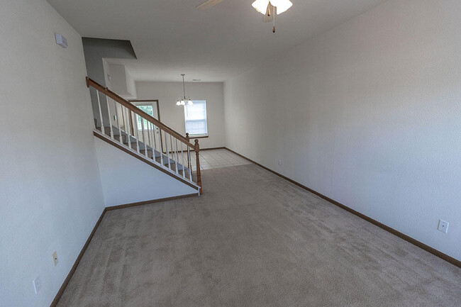 5000 Derby Ridge Dr in Columbia, MO - Foto de edificio - Building Photo