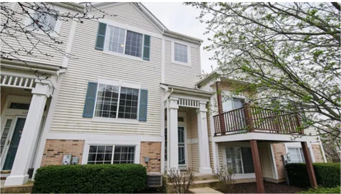 116 Enclave Cir in Bolingbrook, IL - Foto de edificio