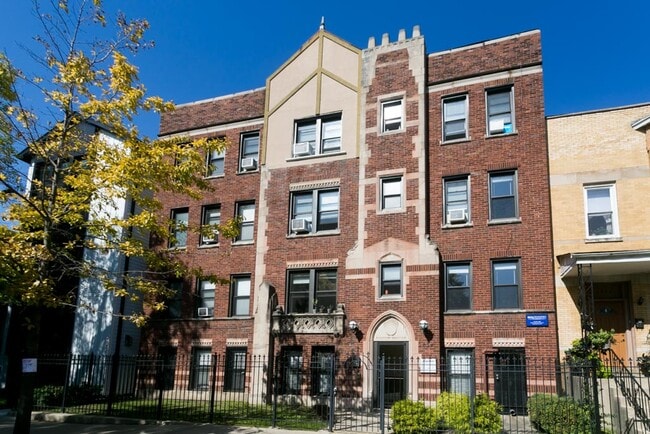 property at 2837 W Palmer St