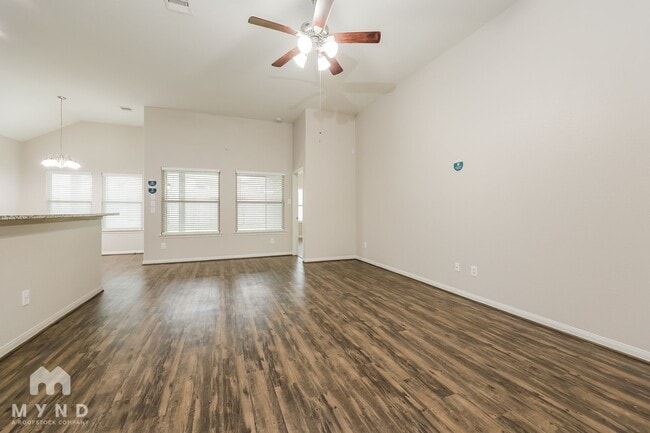 2527 Holly Laurel Mnr in Conroe, TX - Building Photo - Building Photo