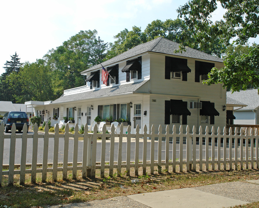 150 N Albertson Ave in Magnolia, NJ - Foto de edificio