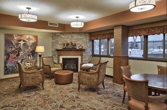 Central Towers (Senior) in St. Paul, MN - Foto de edificio - Building Photo