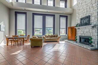 Bellwood Apartments in Old Round Rock, TX - Foto de edificio - Building Photo