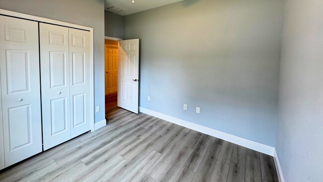 700 Broadway Ave in Lehigh Acres, FL - Building Photo - Building Photo