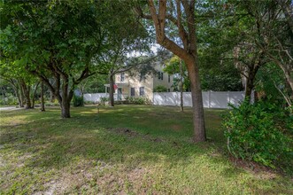 1910 E Clifton St in Tampa, FL - Foto de edificio - Building Photo