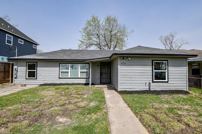 property at 4223 Elmwood St