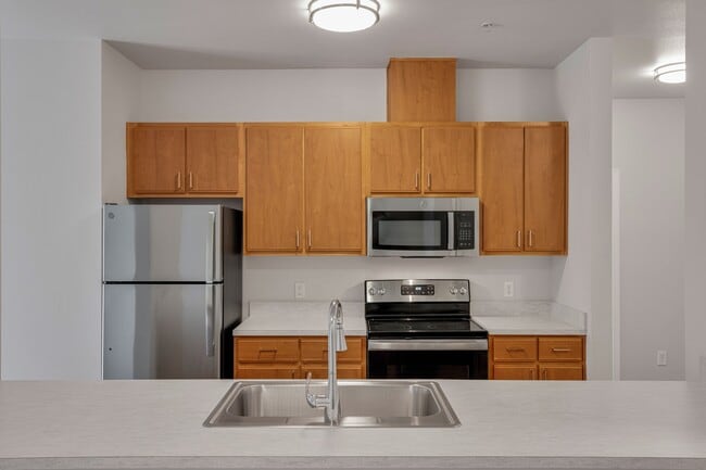 Cascade Ridge in Lebanon, OR - Foto de edificio - Building Photo