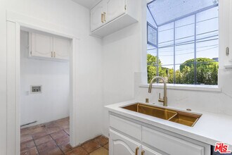 8818 Rangely Ave in Los Angeles, CA - Building Photo - Building Photo