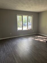 1407 Bridge Ave, Unit #1 in Davenport, IA - Foto de edificio - Building Photo