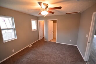 700 W Ildereen St in Springfield, MO - Building Photo - Building Photo