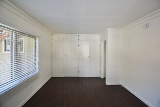 605-609 N Hollywood Way, Unit 609-A in Burbank, CA - Building Photo - Building Photo