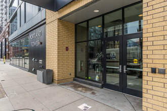 Portland Tower in Minneapolis, MN - Foto de edificio - Building Photo