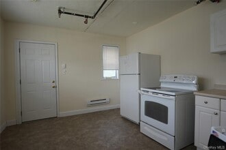 488 Nassau Rd in Roosevelt, NY - Building Photo - Building Photo
