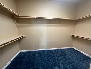 427 Sea Cove Dr in Ripon, CA - Building Photo - Building Photo