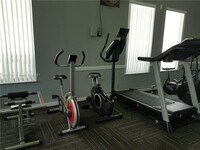 1820 N Lauderdale Ave, Unit 3305 photo'