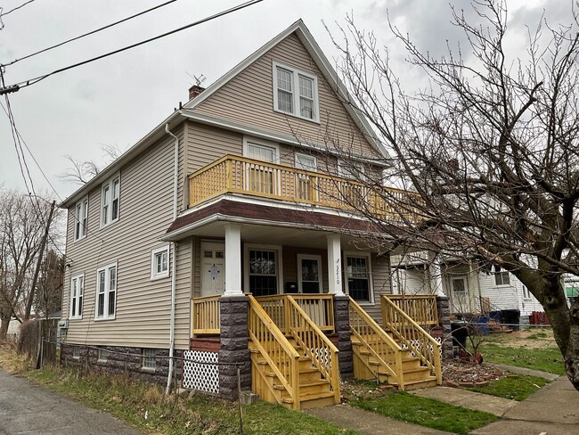 property at 3210 Louisiana Ave