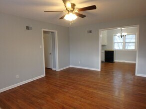 6 Atkins Dr in Columbia, MO - Building Photo - Building Photo
