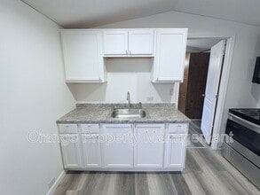 930 Cedar Village Ln in Seneca, SC - Building Photo - Building Photo