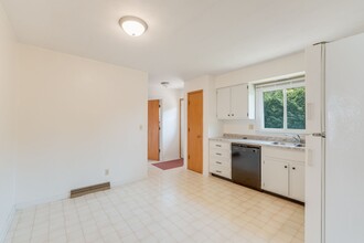 2306 S Lynn St in Urbana, IL - Foto de edificio - Building Photo