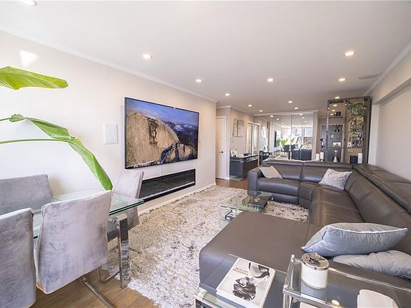 1625 Emmons Ave in Brooklyn, NY - Building Photo - Building Photo