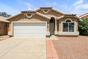4790 W Shannon Ct in Chandler, AZ - Building Photo