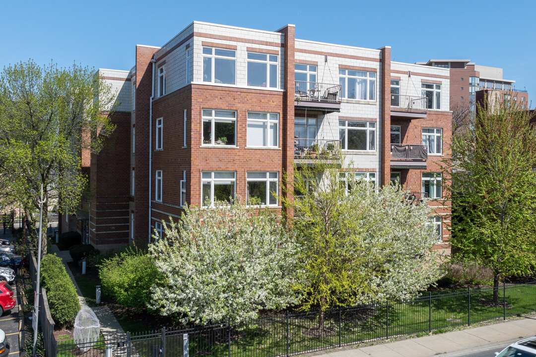 515 N Harlem Ave in Oak Park, IL - Foto de edificio