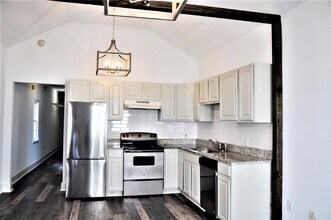 9 Humphrey Ct in Charleston, SC - Building Photo - Building Photo