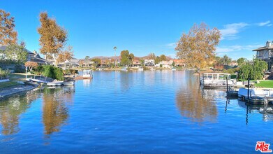 3800 Weatherly Cir in Westlake Village, CA - Building Photo - Building Photo