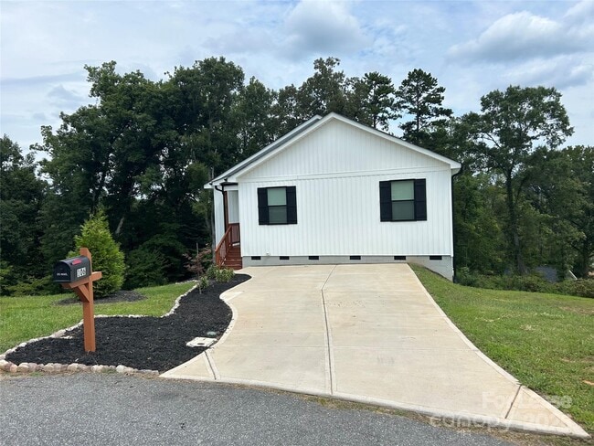 106 Snyder Ct NE in Concord, NC - Foto de edificio - Building Photo