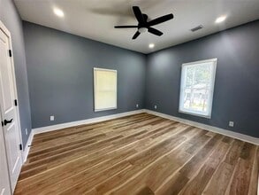 1012 Lawton St SW in Atlanta, GA - Building Photo - Building Photo