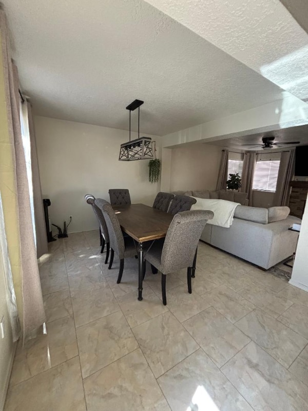 1301 Parkway Dr NW in Albuquerque, NM - Building Photo - Building Photo