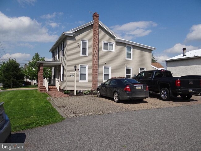 510 Maple St in Honey Brook, PA - Building Photo - Building Photo