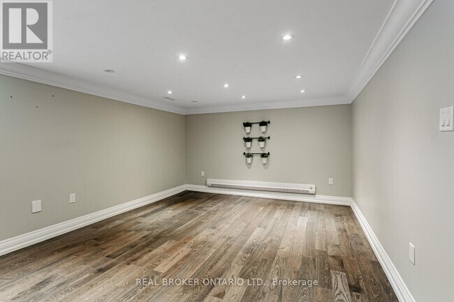 47 Highgate Rd in Toronto, ON - Building Photo - Building Photo