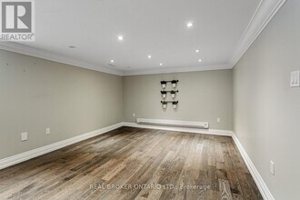 47 Highgate Rd in Toronto, ON - Building Photo - Building Photo