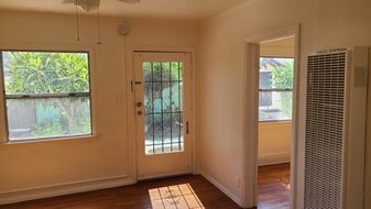 1273 N Berendo St, Unit 1267 in Los Angeles, CA - Building Photo