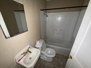 2416 31st St in Lubbock, TX - Building Photo - Building Photo