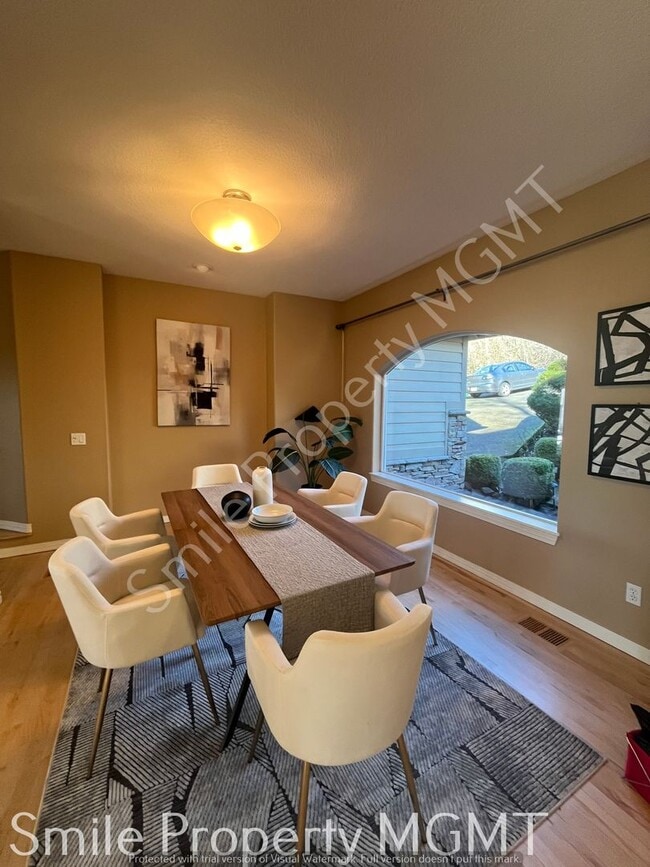 2436 NW Benson Ln in Portland, OR - Building Photo - Building Photo