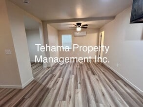 304 Jefferson St in Red Bluff, CA - Building Photo - Building Photo