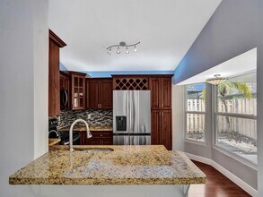 3727 NW 107th Ter in Sunrise, FL - Building Photo - Building Photo