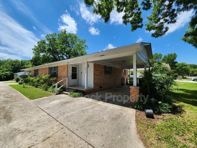 property at 223 E 17th St