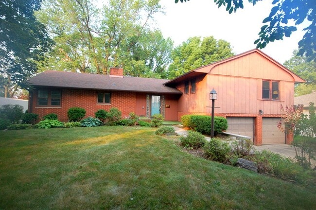 property at 1318 SE Linn St