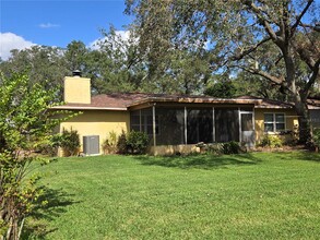 1903 Dove Field Pl in Brandon, FL - Building Photo - Building Photo