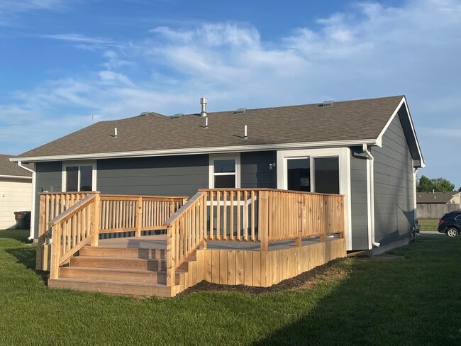 property at 627 Union Park Cir