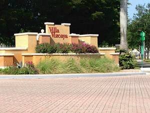 8510 NW 141st Ln in Miami Lakes, FL - Building Photo