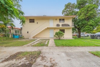 298 NW 34th Ave in Miami, FL - Building Photo - Building Photo